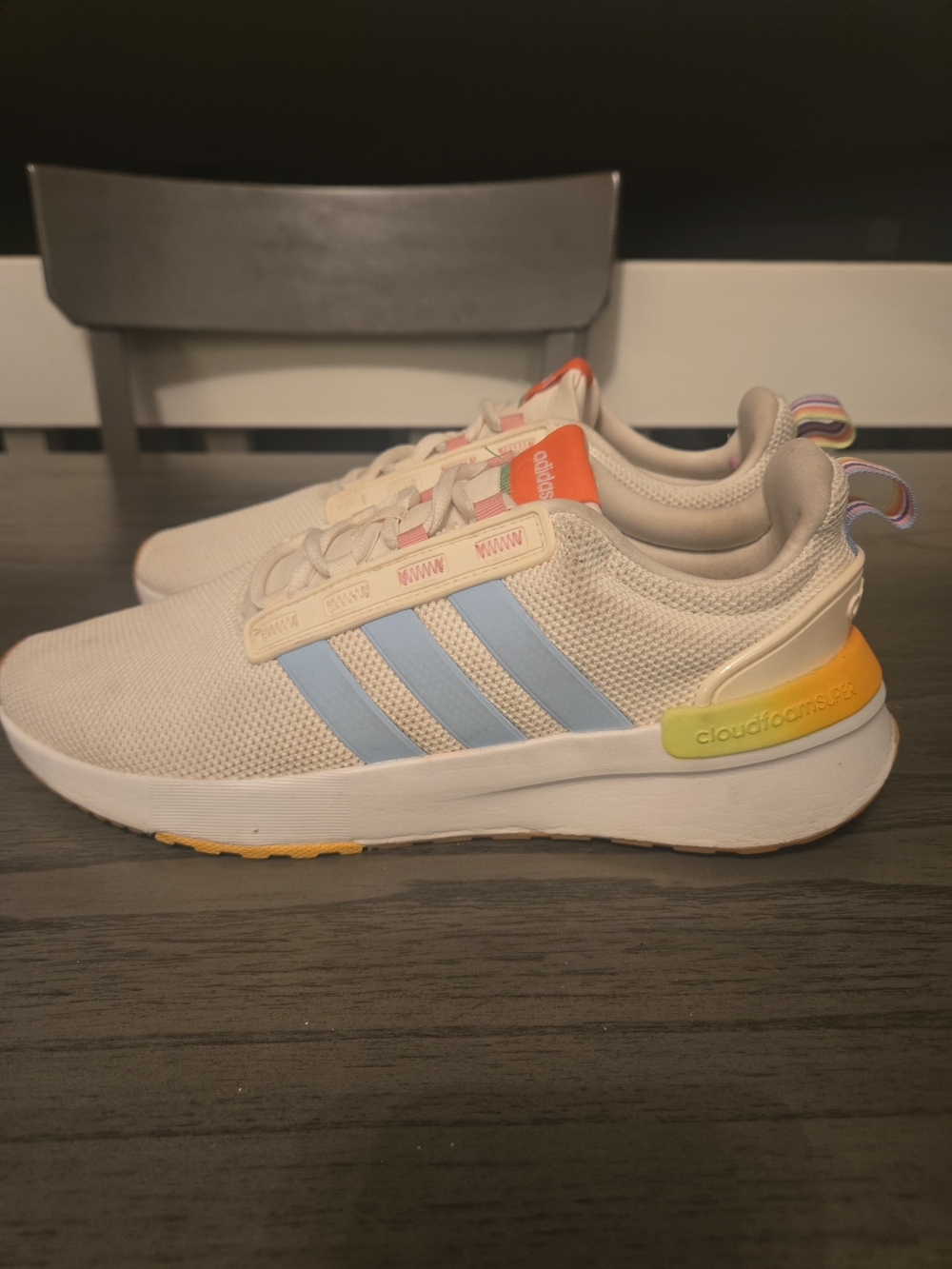 Adidas Women's Racer TR21 Love Unites Off White Semi Turbo Sneakers GZ1992 Sz 9